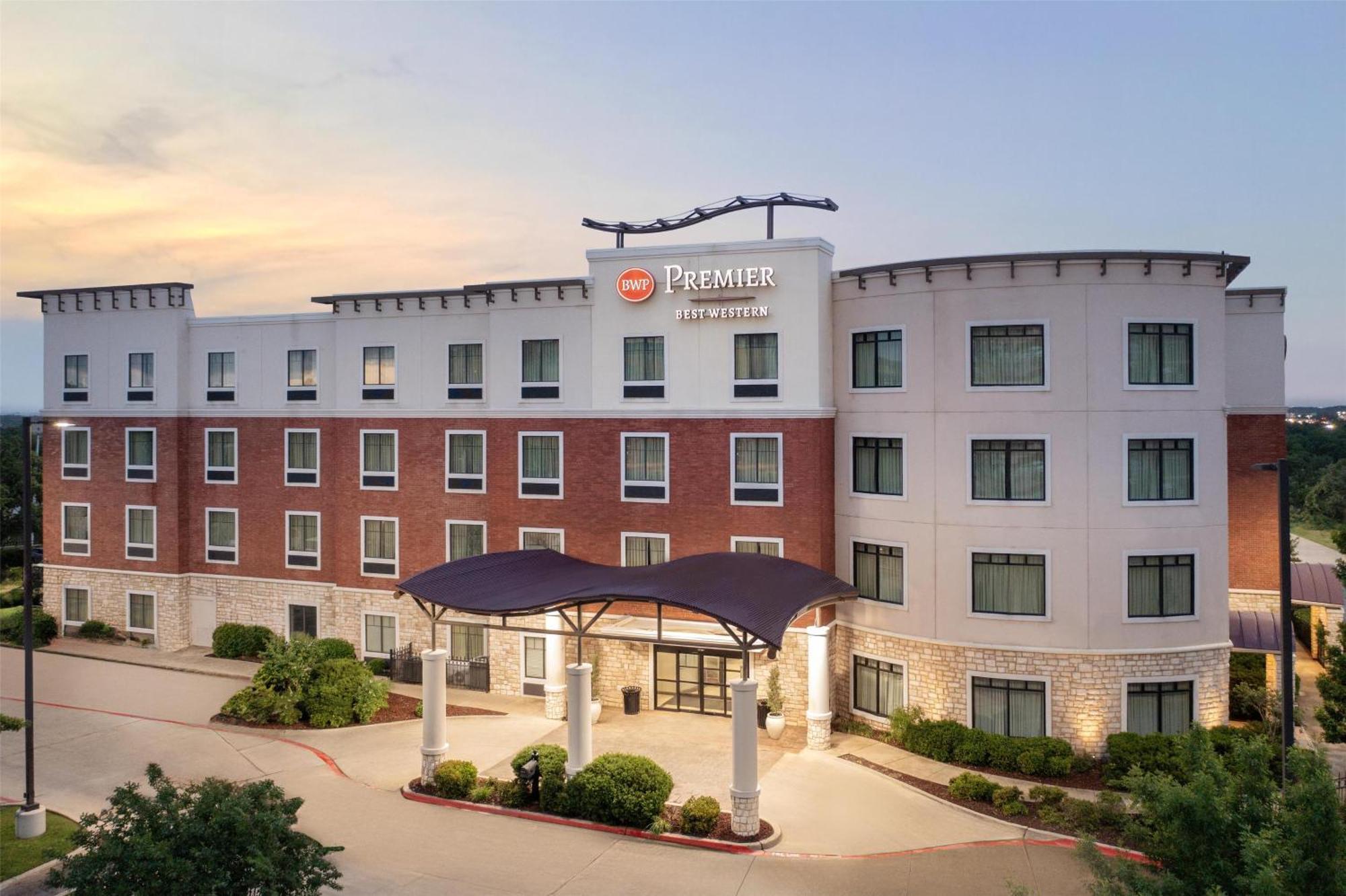 דנטון Best Western Premier Crown Chase Inn & Suites מראה חיצוני תמונה